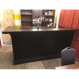 Oud Hollandse bar met biertap Oud Hollandse bar met biertap