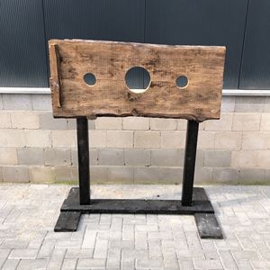 Schandpaal schavot -Bacchus Feestverhuur
